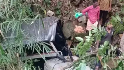 वायनाडमध्ये मजूरांनी भरलेली जीप दरीत कोसळली, नऊ जणांचा जागीच मृत्यू, दोन जण जखमी!