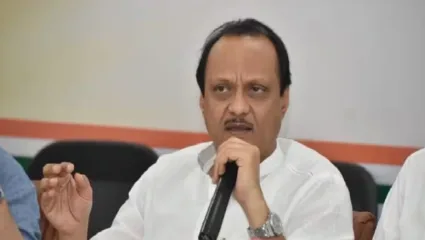सामाजिक उपक्रमांच्या माध्यमातून गणेशोत्सव लोकाभिमुख करण्याचे काम; अजित पवारांकडून गणेश मंडळांचे कौतुक
