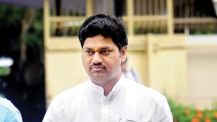 कोरोनाचे पुन्हा थैमान! कृषीमंत्री धनंजय मुंडेंची चाचणी पॉझिटिव्ह