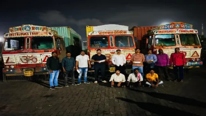 दिव-दिमण येथून ३ ट्रेलर ट्रकमधून आणलेली उरण-जासई येथे ७६ लाखांची दारू पकडली, राज्य उत्पादन विभागाची कारवाई