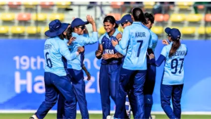 महिला क्रिकेटर्सनी रचला इतिहास; श्रीलंकेला हरवून सुवर्णपदकावर कोरले नाव, एशियन गेम्समध्ये ‘चक दे इंडिया’चा जलवा