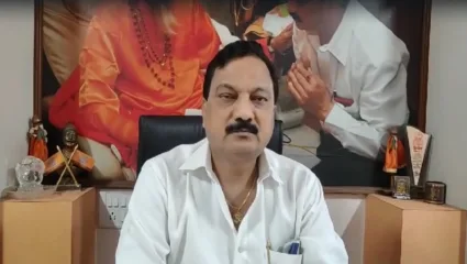 विमान सेवा बंद पडल्यापासून राणेंनी काय केले? चाकरमान्यांना खड्ड्यातून प्रवास करावा लागला हे सत्ताधाऱ्यांचे अपयश – परशुराम उपरकर