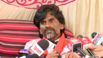 उपोषणाच्या चौथ्या दिवशी मनोज जरांगेंची प्रकृती खालावली; उपचार घेण्यासही नकार