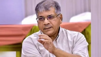 ‘भाजपाच्या बड्या नेत्यांची मल्लिकार्जुन खर्गेंबरोबर गुप्त बैठक, तरीही कॉंग्रेसचे नेते गाफील’; प्रकाश आंबेडकरांचा बाळासाहेब थोरातांना सूचक इशारा