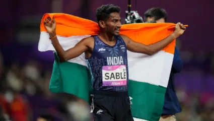 महाराष्ट्राच्या पठ्याने पटकावले आशियाई क्रीडा स्पर्धेमध्ये सुवर्ण, बीड जिल्ह्याचं नाव गाजतंय आशियाई खेळात