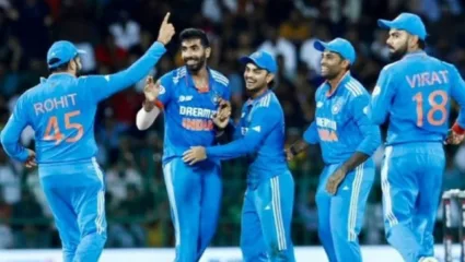 इंग्लंड विरुद्ध विजयमिळवल्यानंतर भारताचा उपांत्य फेरीचा मार्ग मोकळा