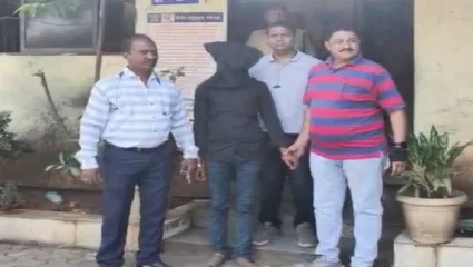 कल्याण पूर्वेकडील खडेगोळवली परिसरातील धक्कादायक घटना, किरकोळ वादातून मित्राने केली मित्राची हत्या, चार्जरच्या वायरने गळा आवळून घेतला जीव