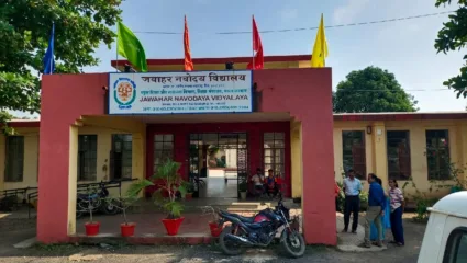 जवाहर नवोदय विद्यालयात अकरावीच्या विद्यार्थ्यांकडून दहावीच्या विद्यार्थ्यांची रॅगिंग