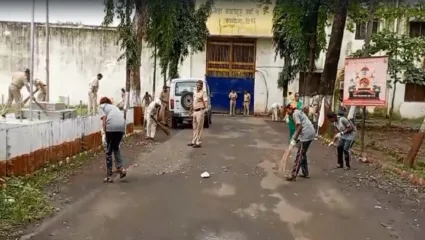 कारागृह हे सुधार गृह आहे, विद्यार्थ्यांनी मोबाईलचा वापर चांगल्या गोष्टींसाठी करावा, गुलाबराव पाटलांनी केले विद्यार्थ्यांना मार्गदर्शन
