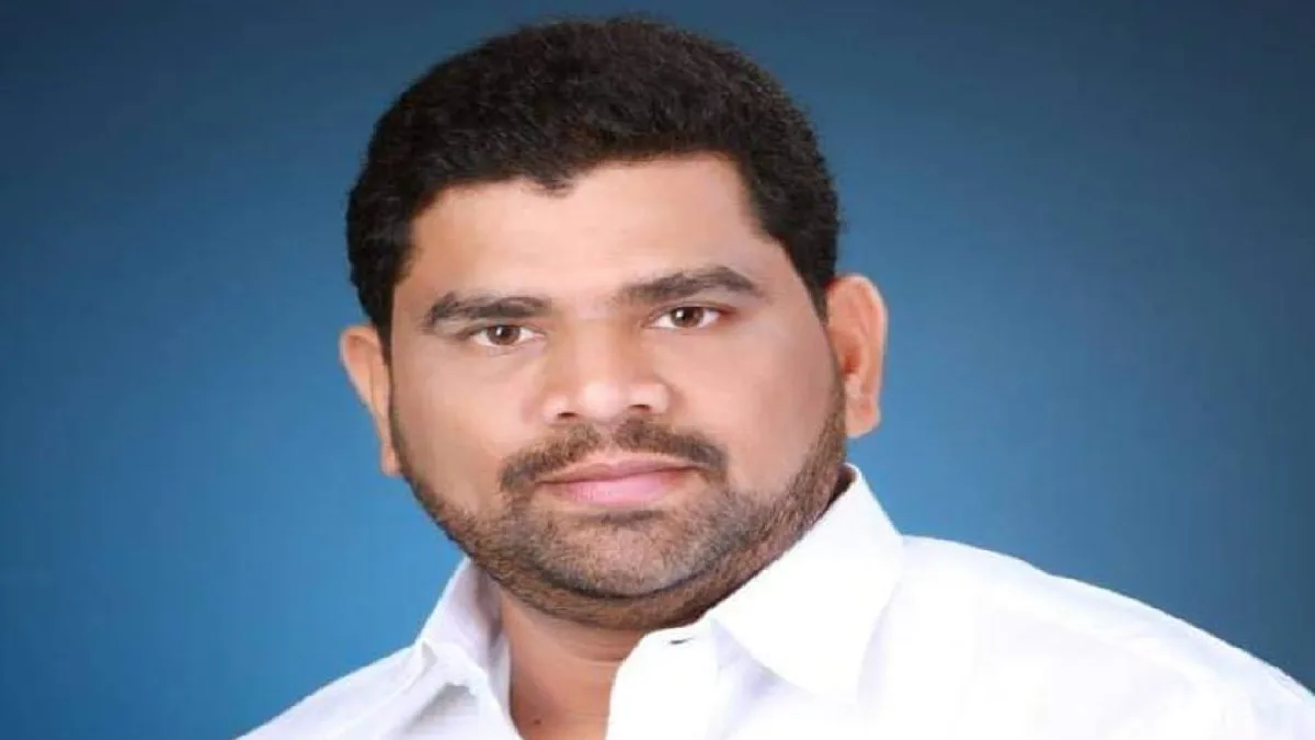 पीकविमा न मिळाल्यास १ नोव्हेंबर रोजी जिल्हा कृषी अधिक्षक कार्यालयाला टाळे ठोकणार, आमदार वैभव नाईक यांचा इशारा