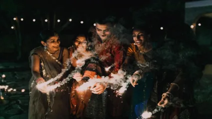 उत्साह जागविणारा सण… दिवाळी