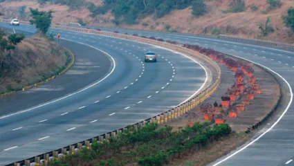 पुणे – मुंबई द्रुतगती मार्गावर आज पुन्हा ब्लॉक