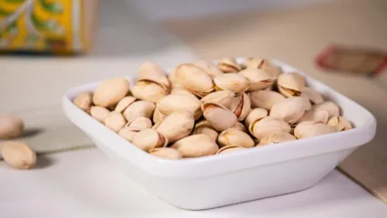 खारवलेले पिस्ते आरोग्यासाठी चांगले, या आजरांसाठी खारवलेले पिस्ते खाणे गरजेचे
