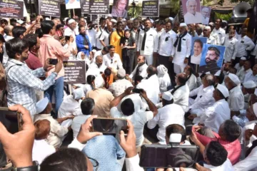 पालकमंत्री साहेब तुम्ही खरंच चुकलात! नाेकरभरती प्रकरणी गुन्हा;संतापाचा उद्रेक, हिरे समर्थकांचा आक्रोश