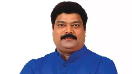रेल्वे उपनगरीय गाड्यात अधिकृत, फेरीवाल्यांना परवानगी देण्यास मनसेचा विरोध, मनसे आमदार राजू पाटील यांचा इशारा