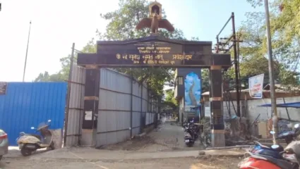 डोंबिवलीतील शिवमंदीर स्मशानभूमीत लाकडे पुरवणाऱ्या संस्थेला केडीएमसीने बजावली नोटीस 