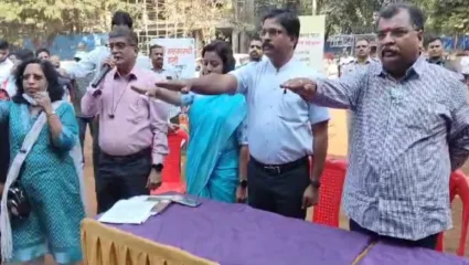 श्रेय घेण्यासाठी आदित्य ठाकरे टीका करत असतात – बांधकाम मंत्री रवींद्र चव्हाण यांचा आदित्य ठाकरेंवर पलटवार