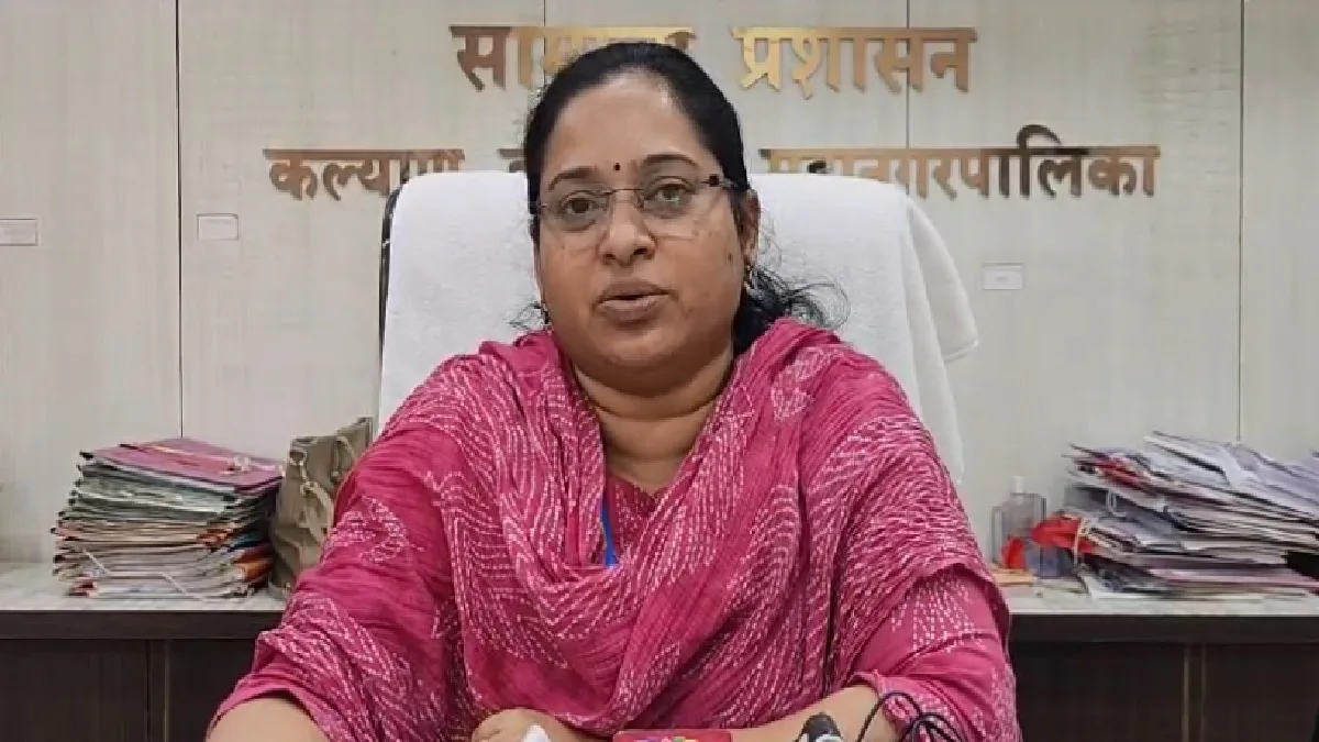 केडीएमसी आयुक्तांच्या गाडीचा पाठलाग करणारा कंत्राटी कामगार बडतर्फ