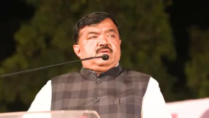 शिवसैनिकांवरच या खोट्या केसेस का; माझी कागदपत्रे खोटी असतीत अन् गुन्हा सिद्ध झाला तर ACB कार्यालयातच फाशी घेईन : सुधाकर बडगुजर यांचा इशारा