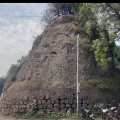 मंगळवेढ्यातील भुईकोट किल्ल्याची होतेय दुरवस्था! पुरातत्व विभागाचे दुर्लक्ष; शिवप्रेमी नागरिकांकडून संताप व्यक्त