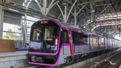 प्रवासी कमी अन् मेट्रोच्या फेऱ्या जास्त; पुणे मेट्रोचा अजब कारभार