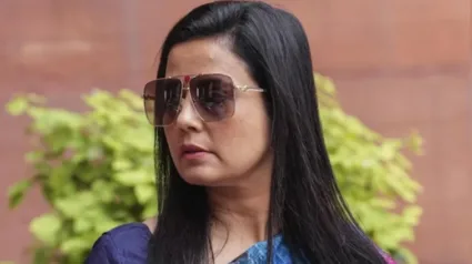 आधी खासदारकी गेली, आता राहतं घरही गेलं! महुआ मोईत्रा यांना सरकारी निवासस्थान रिकामं करण्याची नोटीस