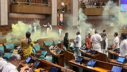 लोकसभेतील घुसखोरीचे संसदेत जोरदार पडसाद; राजनाथ सिंह यांचे सर्व पक्षांना निवेदन; म्हणाले, कुणालाही पास देताना…..