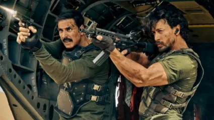 अक्षय कुमार आणि टायगर श्रॉफ दिसणार एकत्र, बडे मियाँ छोटे मियाँ चित्रपटाचा पोस्टर प्रदर्शित