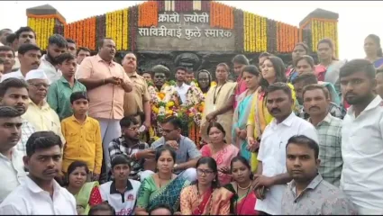 नायगाव ग्रामस्थांसह फुले अनुयायी आक्रमक ; जातीय तेढ निर्माण करणाऱ्यांवर कठोर कारवाई करण्याची मागणी