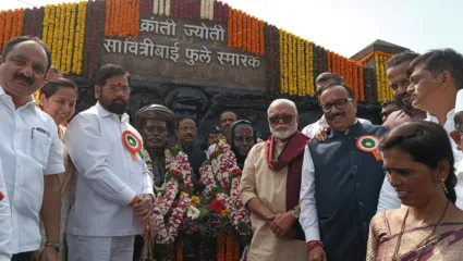 फुलेंच्या स्मारकासाठी सरकारकडून शंभर कोटींचा निधी दिला जाणार; मुख्यमंत्री शिंदे यांची घोषणा
