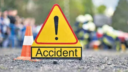 वर्षाच्या शेवटच्या रात्री मोठा अपघात; मद्यधुंद कारचालकाने दुचाकीसह ३ ते ४ वाहनांना उडवलं