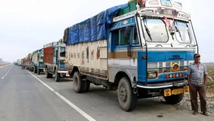 मुंबई-गोवा राष्ट्रीय महामार्गावर आज अवजड वाहनांना बंदी; काय आहे कारण? : जाणून घ्या