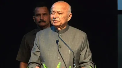 बॅलेट पेपर वरती मतदान झाले पाहिजे; काँग्रेसच्या सुशीलकुमार शिंदे यांची मागणी