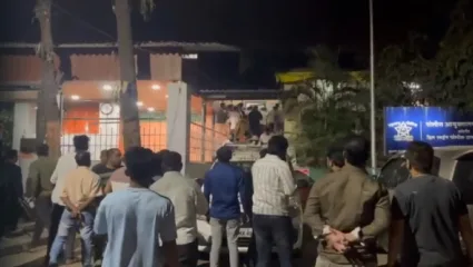 उल्हासनगरमध्ये भाजप आमदार गणपत गायकवाड यांनी केला पोलीस ठाण्यात गोळीबार