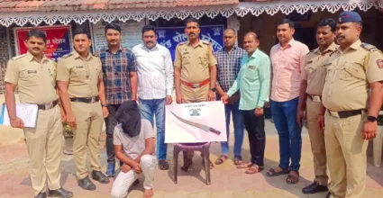 गावात तलवार घेऊन फिरणाऱ्याला अटक; दौंड पोलीसांची कारवाई
