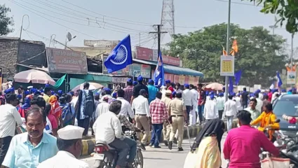 अक्कलकोट शहरात आंबेडकरी जनतेचा विशाल जन आक्रोश महामोर्चा; मोर्चा ठरला ऐतिहासिक