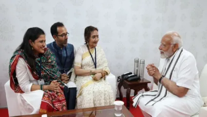 पंतप्रधान मोदींनी ज्येष्ठ अभिनेत्री वैजयंती माला यांची घेतली भेट, सोशल मीडियावर केले फोटो शेअर
