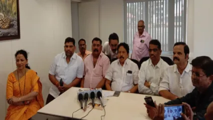 लोकसभा निवडणुक नियोजनासाठी महाविकास आघाडीच्या कार्यकर्त्यांची बैठक