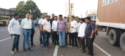 महामार्गाचे राजापूर एस टी डेपोसमोरील रखडलेले काम त्वरीत मार्गी लावा – ठेकेदार कंपनीला सुचना