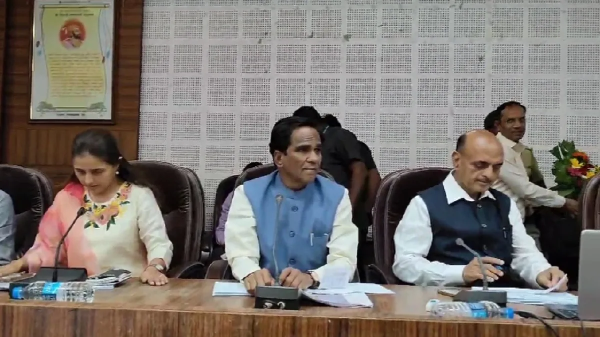 रावसाहेब दानवे अन् भागवत कराड यांची महत्त्वपूर्ण बैठक; उमेदवारी संदर्भात निर्णय होणार?
