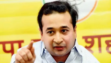आता उद्धव ठाकरे फिरतात मात्र जनतेला गरज होती तेव्हा गळ्याला बेल्ट लावण्याची नौटंकी केली – आमदार नितेश राणे