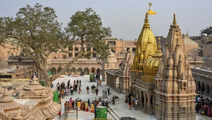 काशी विश्वनाथ मंदिराचे फेसबुक अकाउंट हॅक, अश्लील मजकूराची लिंक पोस्ट!
