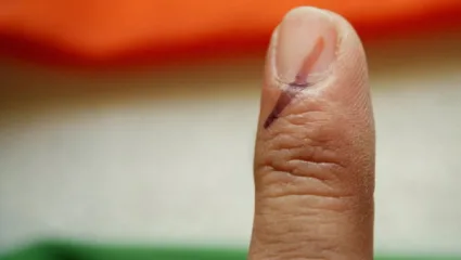 प्रचारात आता राजकीय धुळवड; आत्म्यापासून विठ्ठलापर्यंत जयजयकार; मतदारांपुढे ʻकोणता झेंडाʼ प्रश्न