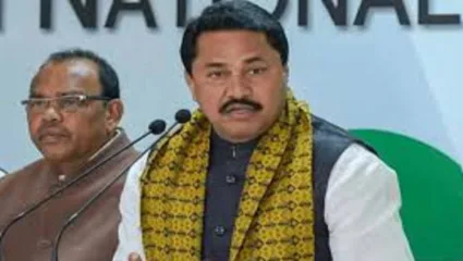 नाना पटोले यांच्या गाडीला भीषण अपघात, ट्रकने दिलेल्या धडकेत गाडीचे मोठे नुकसान