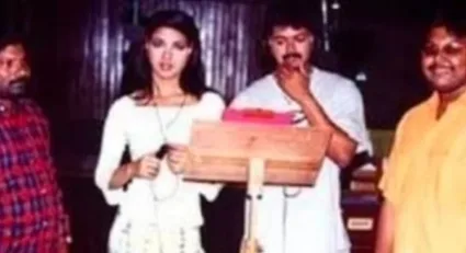 ‘या’ चित्रपटापासून प्रियांकानं केली होती करिअरला सुरुवात; आज 22 वर्ष पुर्ण, शेअर केला खास फोटो!