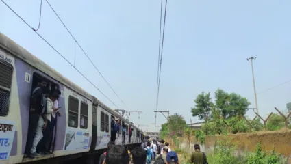 मुंबई रेल्वे सेवा विस्कळीत! सिग्नल बिघडल्यामुळे मध्य रेल्वे मार्गावर मोठा परिणाम