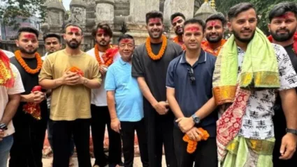 सामन्याआधी कोलकाताचे खेळाडू पोहोचले देवाच्या आशीर्वादासाठी, फोटो व्हायरल