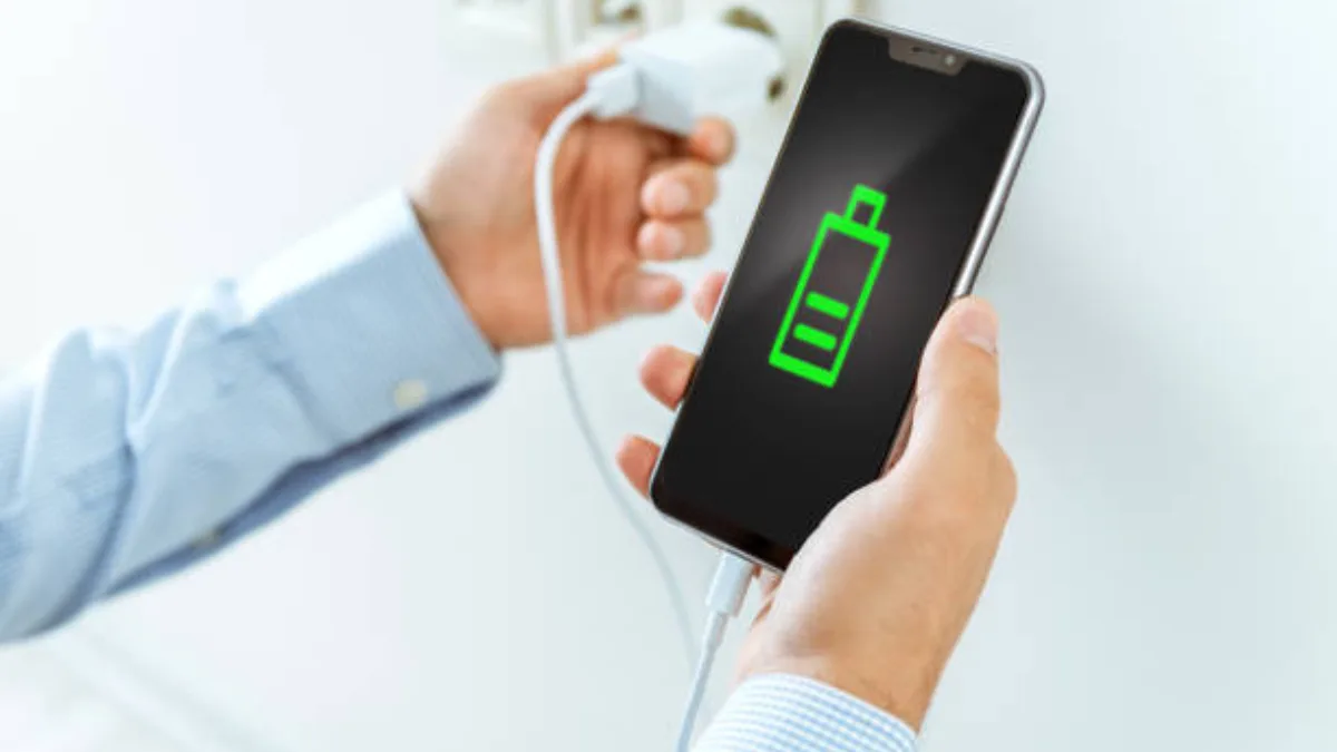 कमी किमतीत अवघ्या काही तासातच चार्ज होतात हे 5G स्मार्टफोन्स