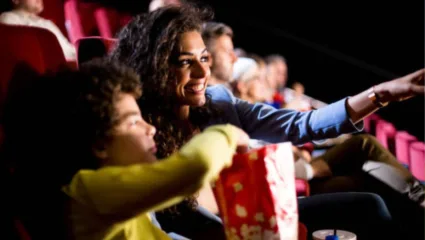 सिनेप्रेमींसाठी खास ऑफर! अवघ्या 99 रुपयांमध्ये पाहा कोणताही चित्रपट