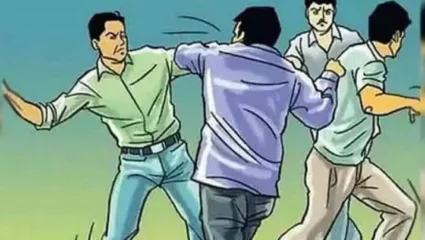 लोखंडी रॉड अन् लाथाबुक्क्यांनी मारहाण करत एकाला लुटले, 7 जणांवर गुन्हा दाखल